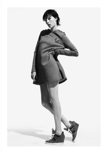 edie_katie_grand_for_hogan_aw13_2.thumb.jpeg.777e1edff1b1b5ebae6b7da7c44fec0e.jpeg