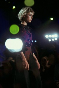 edie_marc_jacobs_ss14_dazed_1.thumb.JPG.b6da085a522723408d3ddafd73b2c2b8.JPG