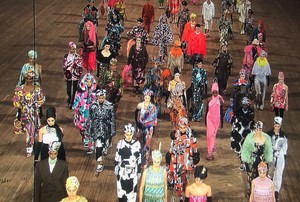 edie_marc_jacobs_ss18_themarcjacobs.thumb.jpg.e3d2b75d93d68dda51abb46cd522b5b9.jpg