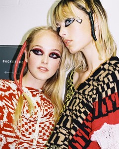 edie_matty_bovan_ss18_fashioneast.thumb.jpg.45174161e2b533643c0d81e9eecdf981.jpg