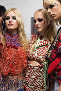 edie_matty_bovan_ss18_modelsdot_1.thumb.jpg.32c14c6c4bd74f907de143259c007bf9.jpg