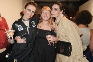edie_molly_goddard_ss18_standard_4.thumb.jpg.c95309f1eb4ec3f17048e0bf2cdeb009.jpg