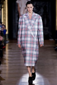 edie_stella_mccartney_aw13_vogue.thumb.jpeg.07f8b24822d1e27746060065c1b2f761.jpeg