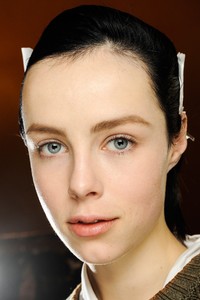 edie_stella_mccartney_aw13_vogue_1.thumb.jpeg.560eb2ce0b715bc6e75228d840c4555f.jpeg