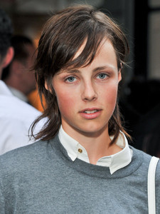 edie_viva_london_3sep13_grazia.thumb.jpg.5de415be74e57aadb053086f88484399.jpg