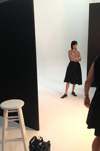 edie_vogue_germany_nov13_bts_vogue_3.thumb.jpg.e64096bf2f81d93e80df319af68d12fd.jpg