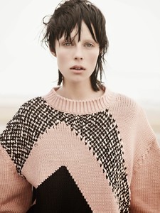 edie_vogue_paris_nov13_iiiinspired_1.jpg