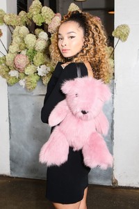 ella-eyre-off-white-x-mytheresa.com-event-in-london-09-17-2017-7.jpg