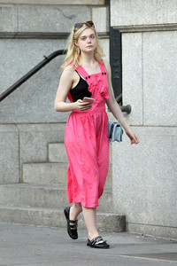 elle_fanning_001.jpg