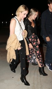 emma-roberts-attending-the-harry-styles-concert-in-la-92117-8.jpg