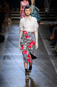 erdem-rs18-6238.thumb.jpg.98bb150e6499d7a68948f622724c2adb.jpg
