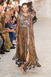 etro-rs18-4720.thumb.jpg.a57bc2c501043575cc958ff8a5e64907.jpg