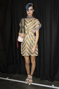 fendi-bks-z-rs18-0375.thumb.jpg.4f130bfd0ee2e10b17d91d9ebeea4199.jpg