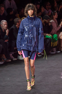 fenty-puma-rs18-5157.thumb.jpg.f15780143494509b89229ecf42e0deb6.jpg