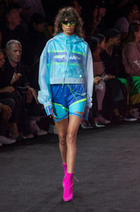fenty-puma-rs18-5644.thumb.jpg.ce1e8f5df90d31266dca5c7477efaec5.jpg