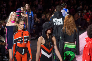 fenty-puma-rs18-5705.thumb.jpg.b764ca6771992fec4b18591d9be5f81e.jpg
