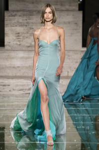 ferragamo-rs18-3177.thumb.jpg.a9754d5b0498ab433149814ebf8bbc7f.jpg