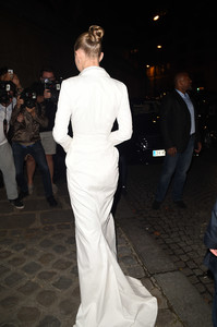 gigi-hadid-messika-jewelry-launch-party-in-paris-92717-26.jpg