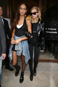 hailey-baldwin-amp-joan-smalls-leaving-the-topshop-fashion-show-in-london-91717-15.jpg