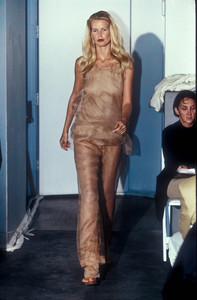 helmut-lang-ss-2000-2.thumb.JPEG.0c3671fdabd9c89f79fd8318f8a7ff13.JPEG