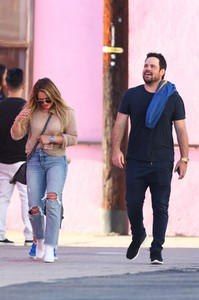 hilary-duff-out-in-la-9917-10.jpg