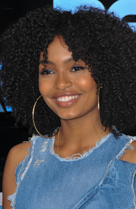 hqcelebcorner-Mireille-Yara-Shahidi-004.jpg