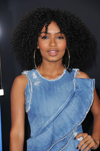 hqcelebcorner-Mireille-Yara-Shahidi-008.jpg