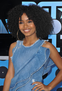 hqcelebcorner-Mireille-Yara-Shahidi-009.jpg