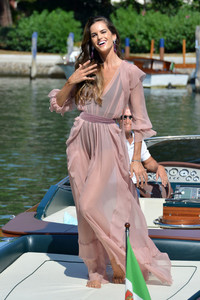 izabel-goulart-74th-venice-international-film-festival-day-2-83017-21.jpg