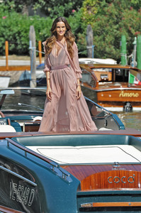 izabel-goulart-74th-venice-international-film-festival-day-2-83017-40.jpg