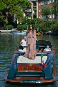 izabel-goulart-74th-venice-international-film-festival-day-2-83017-45.jpg