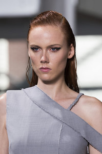 jason-wu-clp-rs18-1068.thumb.jpg.c443c1b201317e58006cd36516a76d7b.jpg