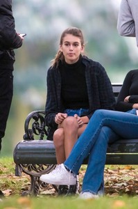 kaia-gerber-out-in-london-91717-4.jpg