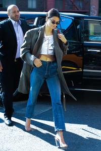 kendall-jenner-out-in-nyc-9717-6.jpg