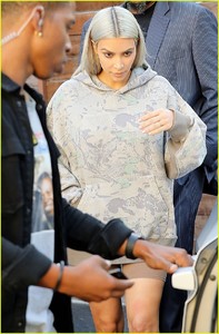 kim-kardashian-hits-the-studio-in-camo-04.jpg