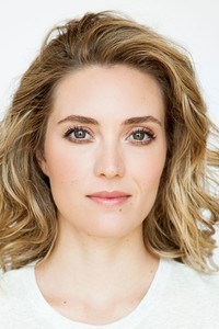 kinopoisk.ru-Evelyne-Brochu-2910777.thumb.jpg.832fa32aeafb3158881bee6105453b72.jpg