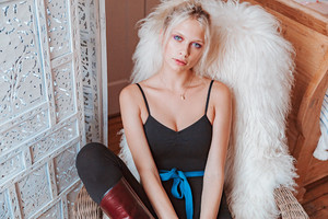 lilah-summer-delilah-perillo-model-5.thumb.jpg.cf259aeeb2479786bcaf801425ec0f9e.jpg