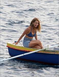 lily-james-filming-mama-mia-sequel-91217-25.jpg