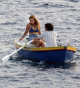 lily-james-filming-mama-mia-sequel-91217-27.jpg