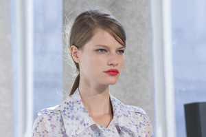 max-mara-clp-rs18-5133.thumb.jpg.d23a2e40f438966f690dad3dcb6572ad.jpg