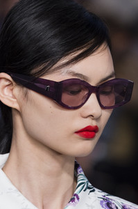 max-mara-clpa-rs18-1066.thumb.jpg.34e2c61c8f125e39bb8f0dbc120b4d27.jpg