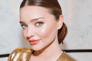 miranda-kerr-2017-1.thumb.jpg.e18aa20f77c4a943d6f7b04bf020a364.jpg