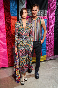 missoni-bks-s-rs18-0007.thumb.jpg.fd681de402a3f5abf60af8db8148fc06.jpg