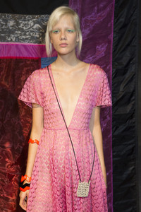 missoni-bks-z-rs18-3882.thumb.jpg.8afb2d299e4b34cf7aca2ae1faa7684b.jpg