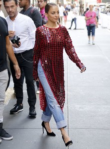 nicole-richie-leaves-today-tv-show-in-new-york-09-27-2017-0.jpg