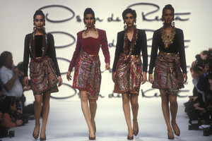 oscar-de-la-renta-fw-1991-4.thumb.jpg.813648e3111e5a70049c19fc73f0aa0e.jpg