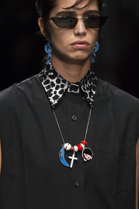 prada-clp-rs18-3928.thumb.jpg.b14af80239b51d0a01f0bccc61072e74.jpg
