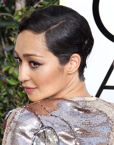 ruth-negga-golden-globe-awards-in-beverly-hills-01-08-2017-2.jpg