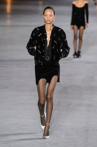 saint-laurent-rs18-2438.thumb.jpg.ed7de775a50f3c25394d908ab9e3d7f1.jpg