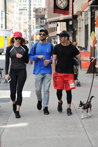 sophie-turner-out-for-a-stroll-with-her-puppy-named-porky-in-nyc-september-8-2017-11.jpg